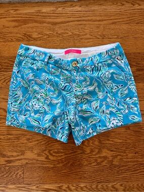 Lilly Pulitzer shorts. Size 2